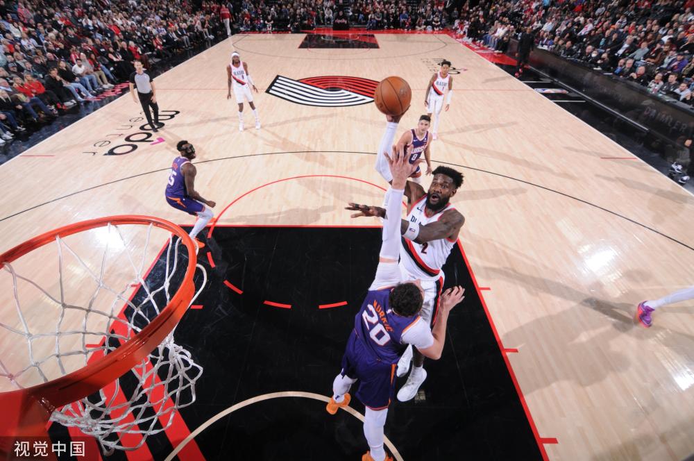 被球迷亲切 被球迷亲切